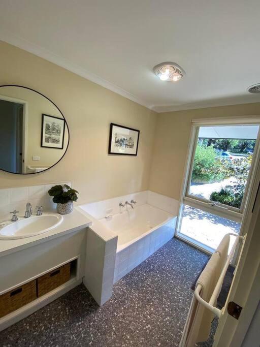 Apartamento Mount Hope Estate Vineyard Dixons Creek Exterior foto